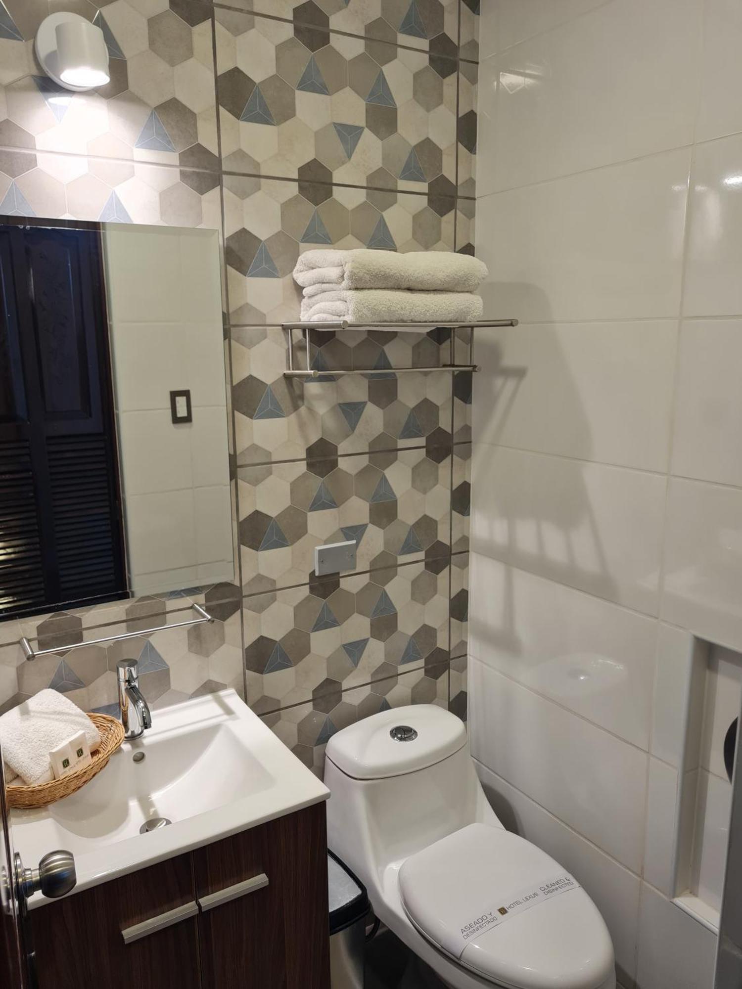 Hotel Lexus Лима Экстерьер фото